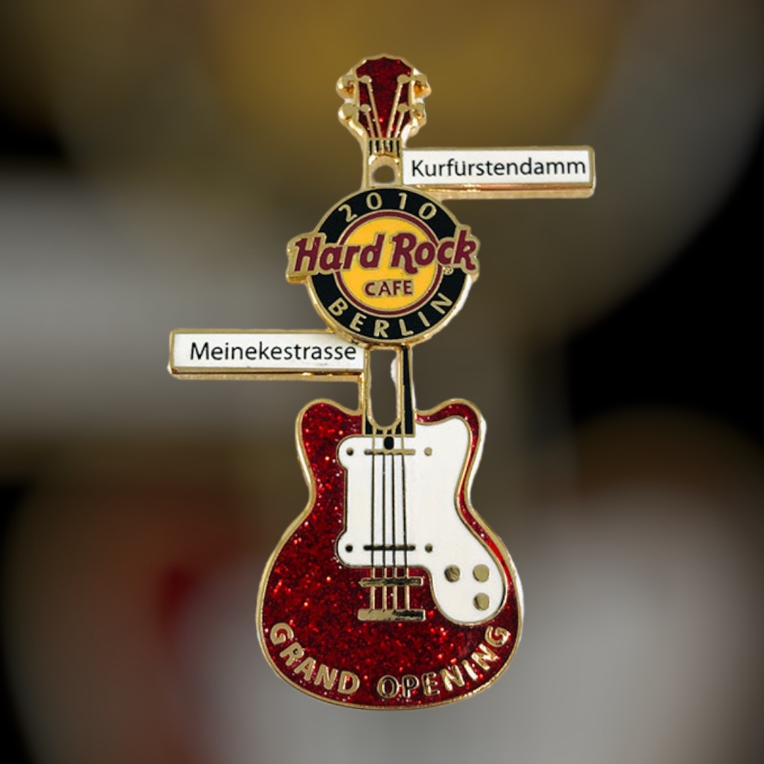 Hard Rock Cafe pin Berlin Brandenburg Gate Guitar 